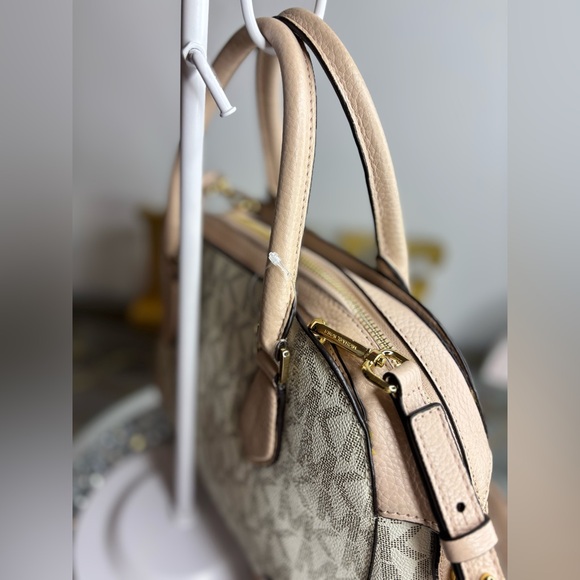 Michael Kors Hattie MK Signature Bowling Satchel Bag NWOT - Picture 12 of 16